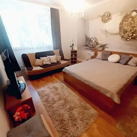 아파트 Gila Mari Gold Apartman