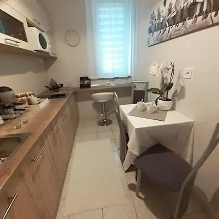 Gila Mari Gold Apartman *