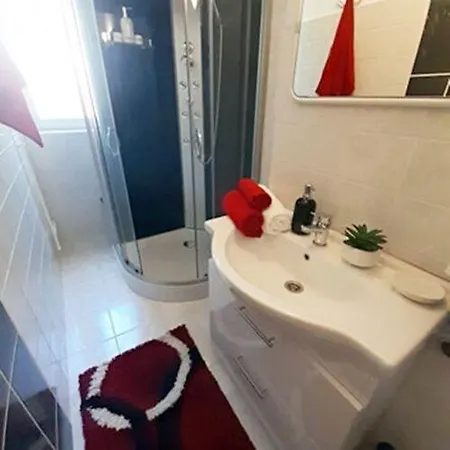 아파트 Gila Mari Gold Apartman 에게르