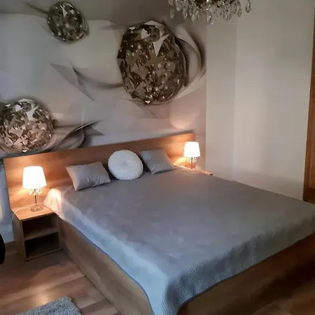 Gila Mari Gold Apartman 아파트 *